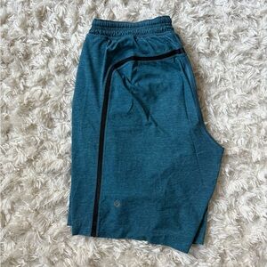 Lululemon Pace Breaker 9” Shorts Men’s Heather Blue Lined Reflective Size Large